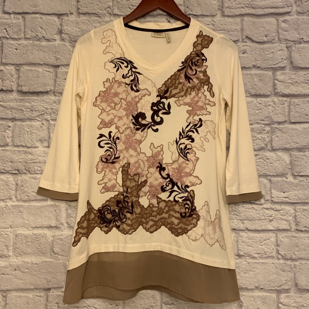 ❗️3/$20❗️NWOT Logo by Lori Goldstein 3/4 Sleeve Top